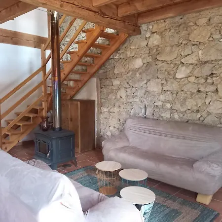 Casa de Férias La Pensée Sauvage, Accueil, Partage Et Ressourcement à La Ferme